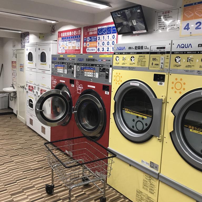 Guesthouse Oasis Osaka Bagian luar foto