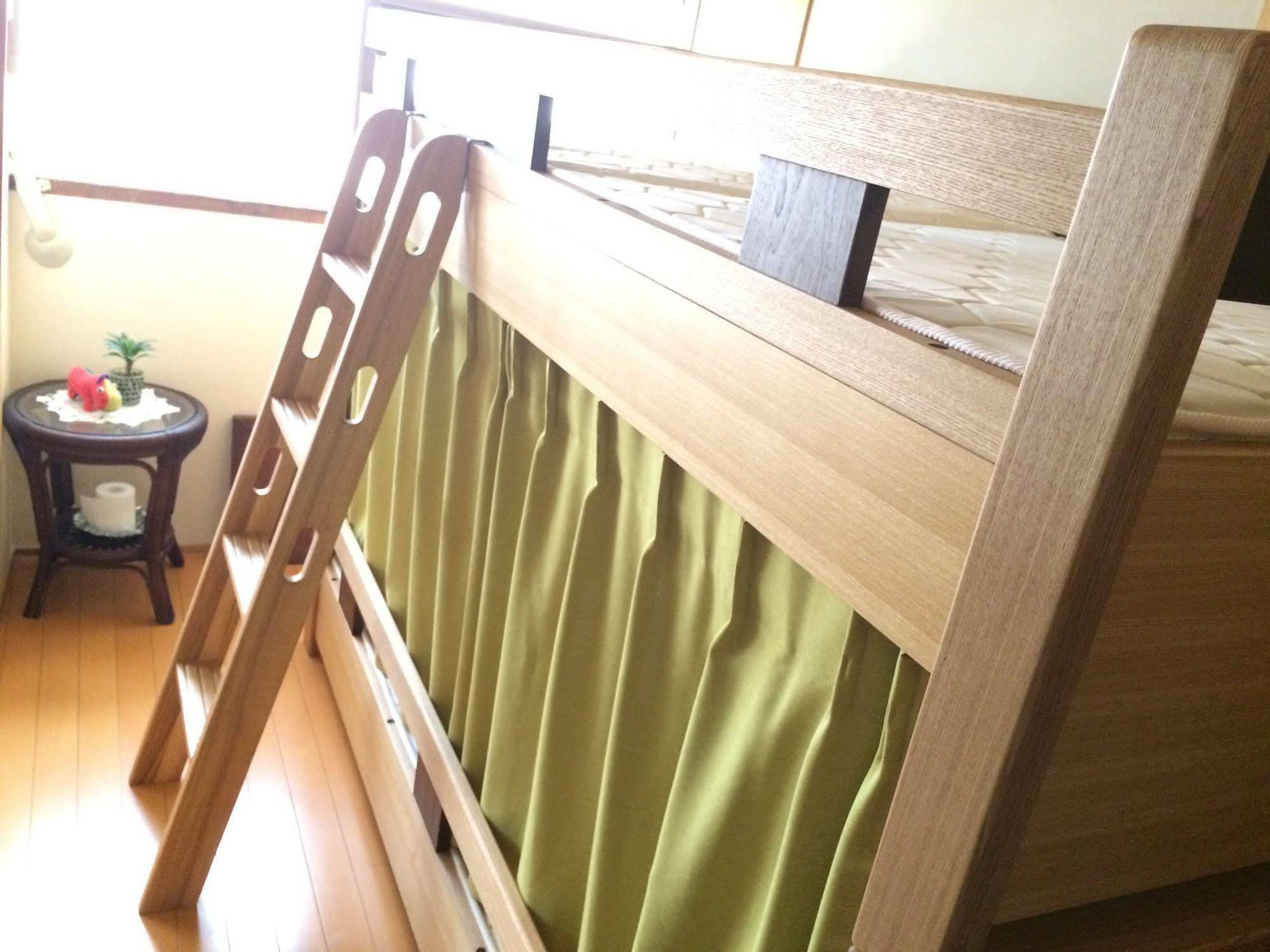 Guesthouse Oasis Osaka Bagian luar foto