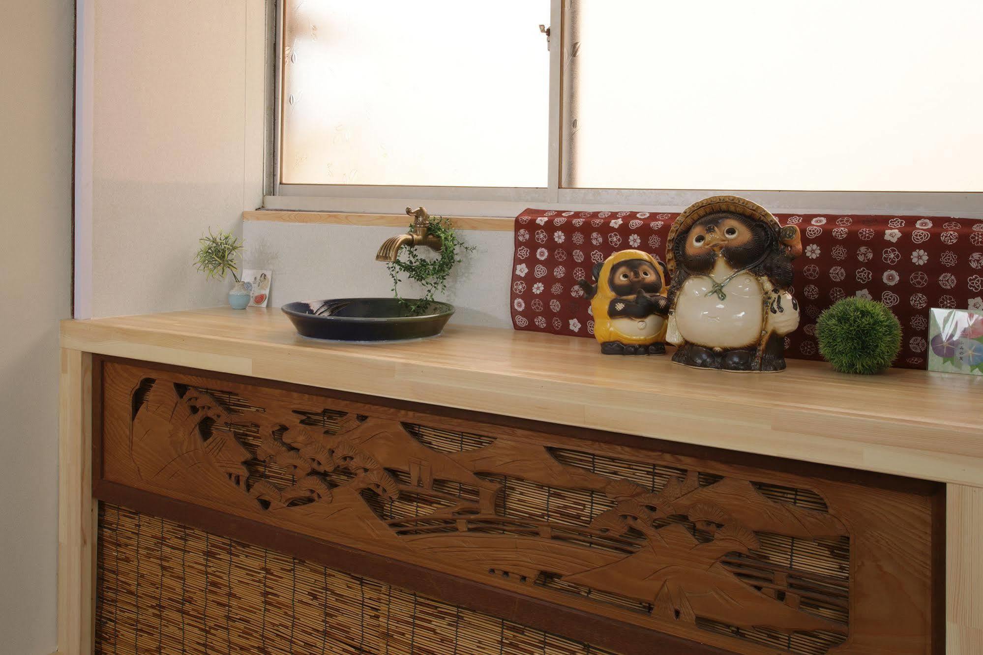 Guesthouse Oasis Osaka Bagian luar foto