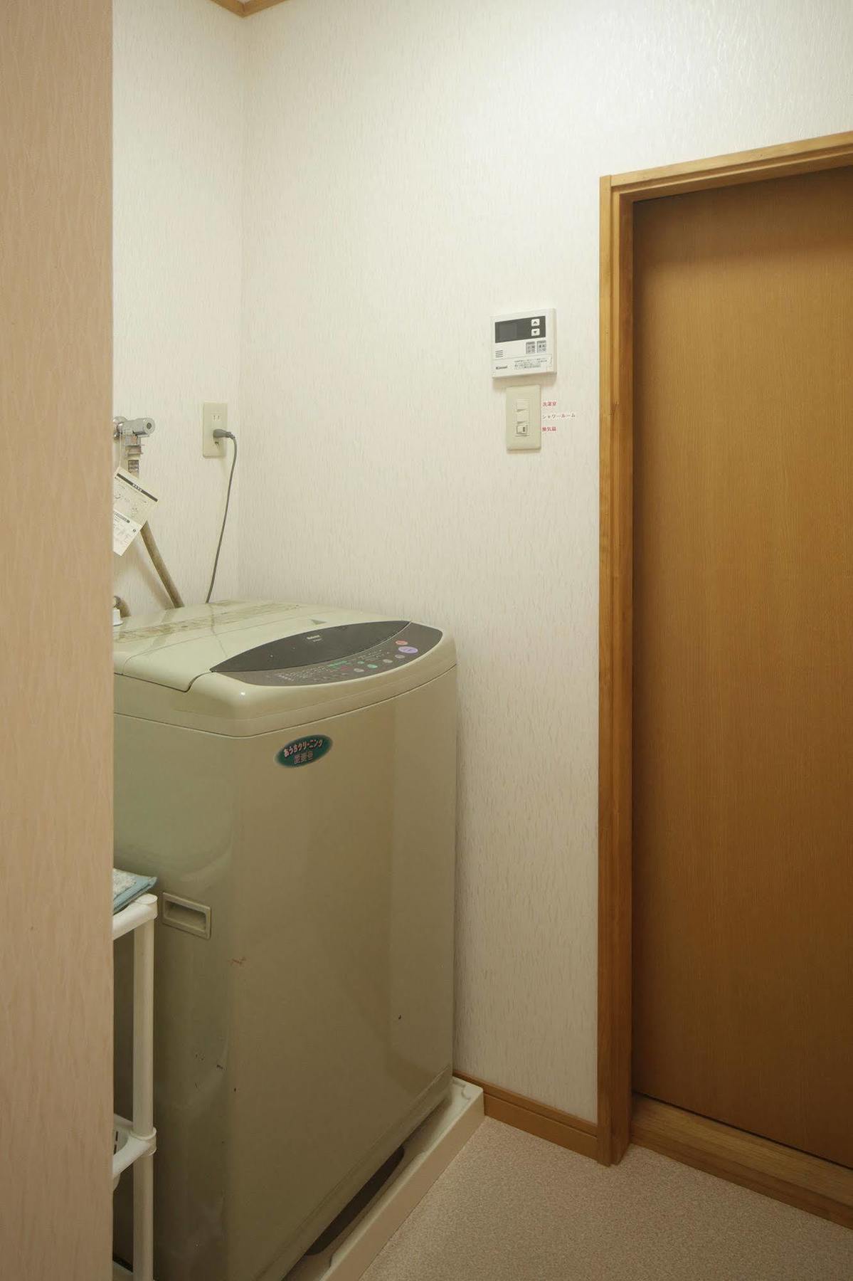Guesthouse Oasis Osaka Bagian luar foto